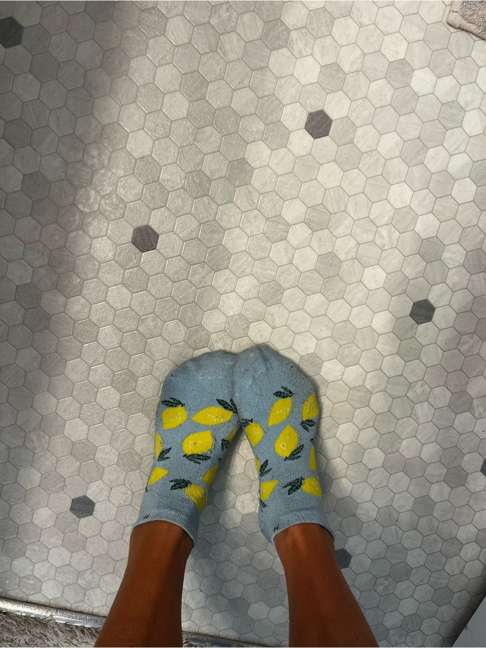 HUE Lemon Pattern Light Blue No-Show Socks